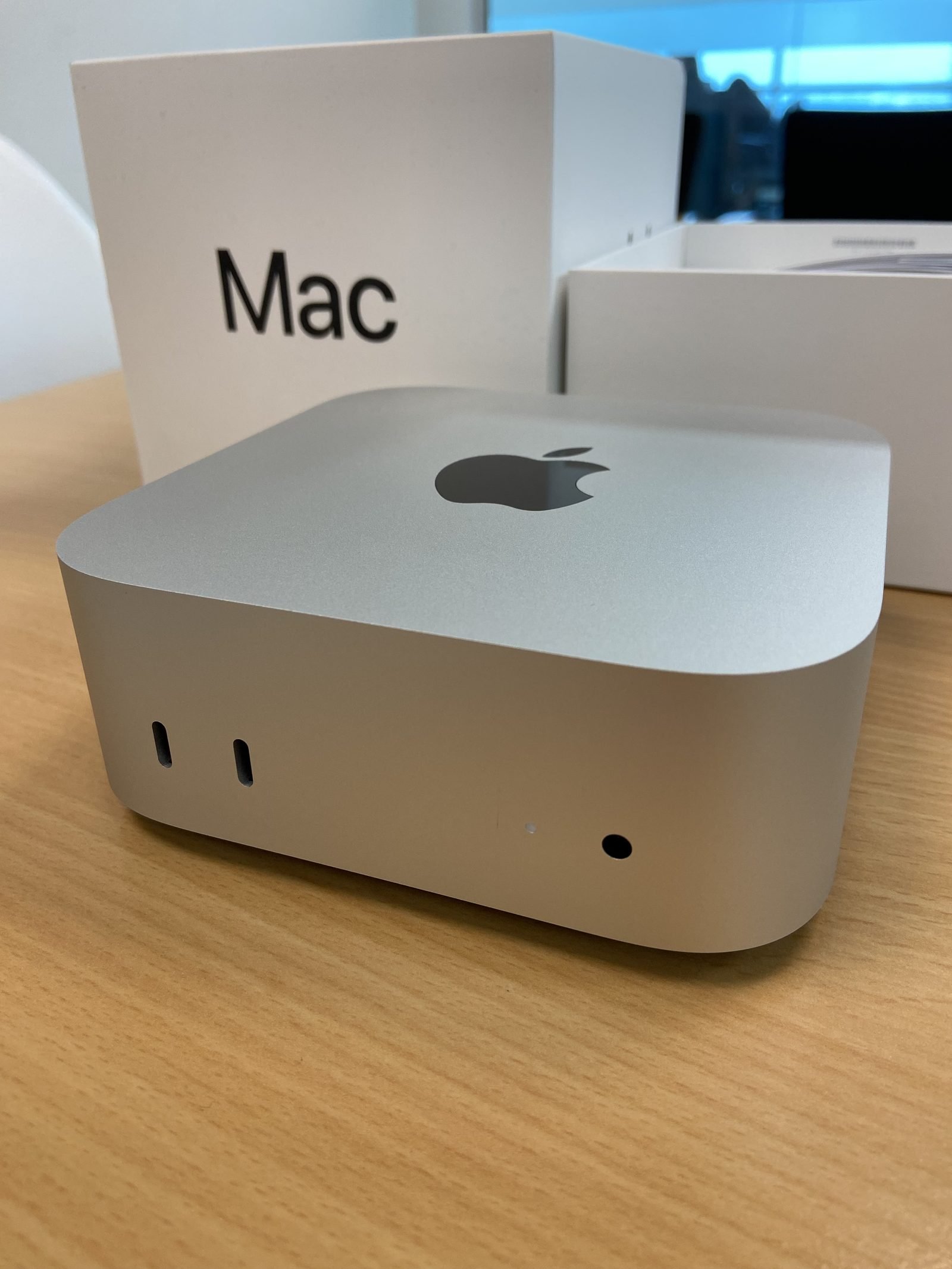 Mac Studio M4 Max (2025) Repair Dubai - Logic Board, PSU, Ports & Preventive Service